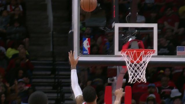 【2022年12月06日 76人vs火箭集锦】脚下装了跳跳板？马丁展翅补篮炸裂全场