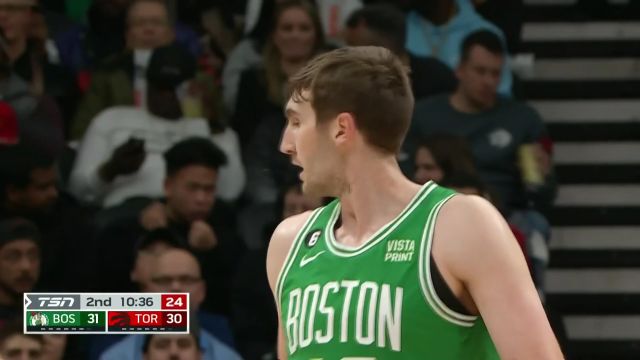 【2022年12月06日 凯尔特人vs猛龙集锦】篮下一柱擎天 科内特前场篮板补篮得手打成2+1