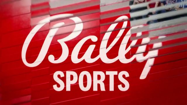 【2022年12月08日 活塞vs鹈鹕集锦】重装后卫？锡安面筐突破陀螺转身打成2+1