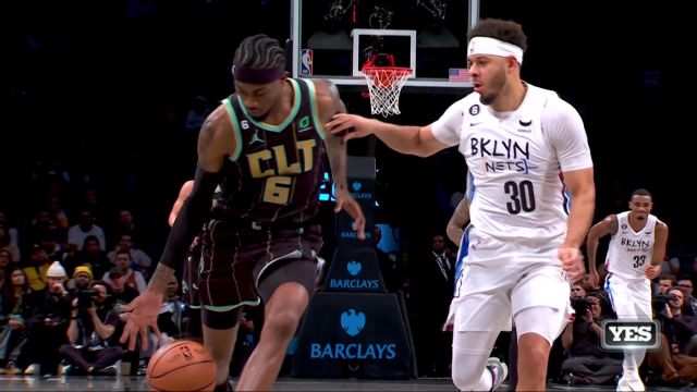 【2022年12月08日 黄蜂vs篮网集锦】眼疾手快抢断冲刺 麦克丹尼尔斯大步流星反击上篮