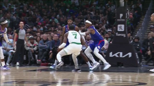 【2022年12月13日 凯尔特人vs快船集锦】在线教学不收费 布朗连续假动作晃晕对手跳投取分