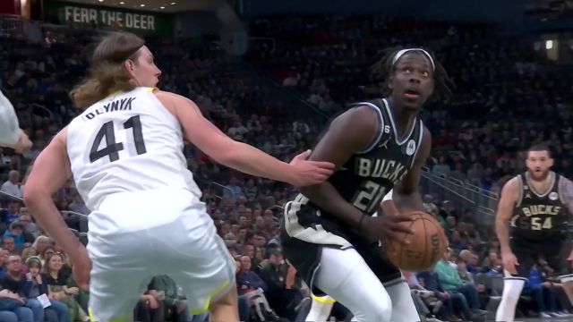 【2022年12月18日 爵士vs雄鹿集锦】灵动脚步骗过防守 霍乐迪晃开奥利尼克轻松打板命中