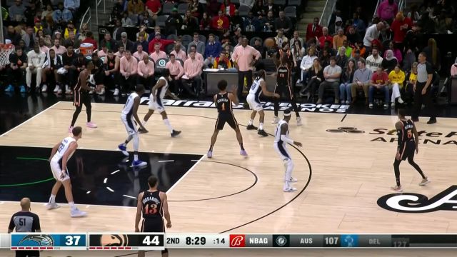 【2022年12月20日 魔术vs老鹰集锦】连续传导找到机会 奥孔古临危不乱转身勾手一气呵成