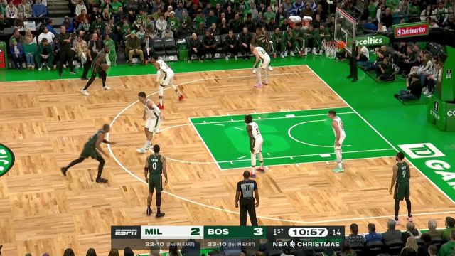 【2022年12月26日 雄鹿vs凯尔特人集锦】根本防不住 布朗无视字母防守飚中三分