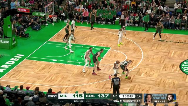 【2022年12月26日 雄鹿vs凯尔特人集锦】卡特抢断连线 博尚接球就投飚中三分