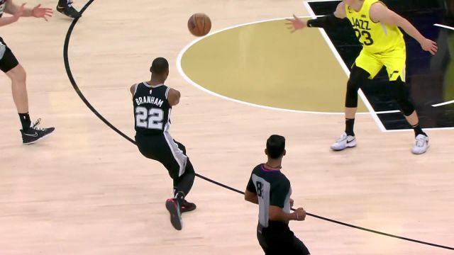 【2022年12月27日 爵士vs马刺集锦】身高臂长势不可挡 约翰逊接球打板上篮无视防守