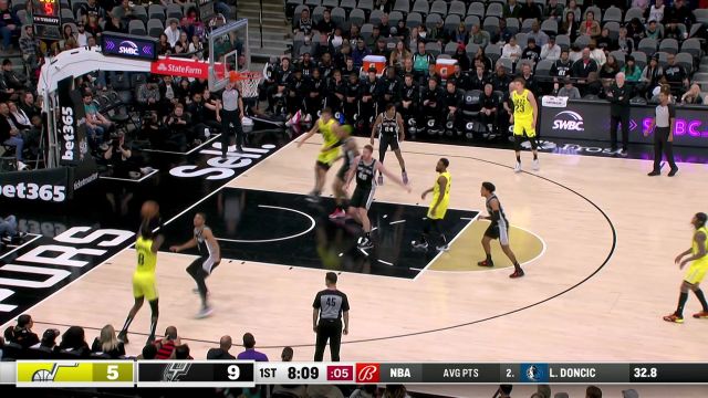 【2022年12月27日 爵士vs马刺集锦】反击快攻长驱直入 琼斯长传约翰逊飞身挑篮打进