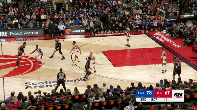 【2022年12月28日 快船vs猛龙集锦】两个字无解！乔治空手失去重心依旧命中干拔三分