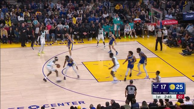 【2022年12月28日 黄蜂vs勇士集锦】马克-威廉姆斯大帽怀斯曼 随后接球双手暴扣攻防一体