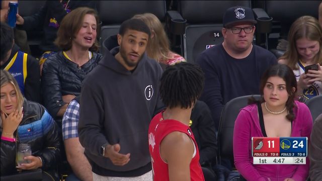 【2022年12月31日 开拓者vs勇士集锦】队里没人比我更懂勇士！小佩顿耳语谢登-夏普秘密传授经验