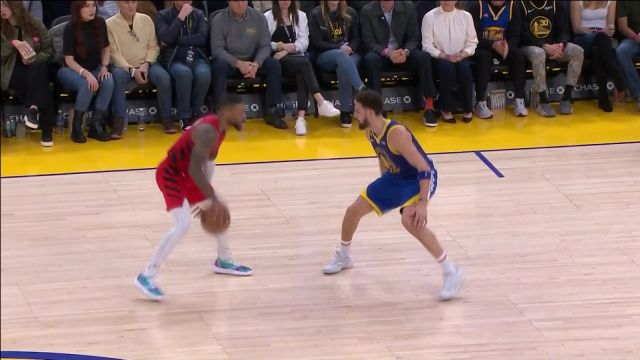 【2022年12月31日 开拓者vs勇士集锦】直接就是一个招牌！利拉德炸球撤步三分迎射克莱