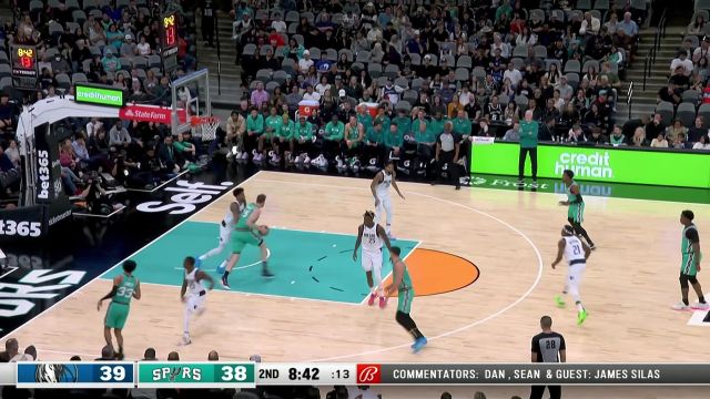 【2023年01月01日 独行侠vs马刺集锦】擎天白玉柱架海紫金梁 珀尔特尔抓下前场篮板二次进攻打成2+1