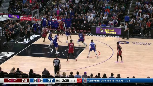 【2023年01月03日 热火vs快船集锦】强硬的代名词名不虚传 巴特勒强杀篮下打成2+1