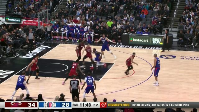 【2023年01月03日 热火vs快船集锦】突破到一半突然出手 沃尔抛投命中还要加罚