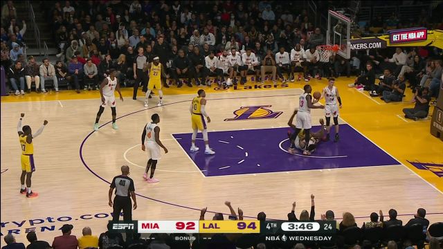 【2023年01月05日 热火vs湖人集锦】你热血沸腾了吗？布莱恩特抓下前场篮板随后打成2+1