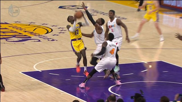 【2023年01月05日 热火vs湖人集锦】也是铁人一枚！施罗德90度崴脚短暂离场后重回赛场