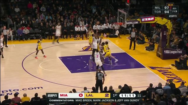 【2023年01月05日 热火vs湖人集锦】贝弗利突破抛投先拔头筹 洛瑞照猫画虎给出回应