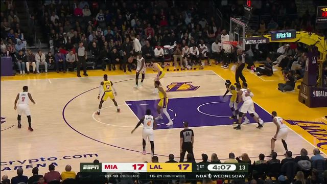 【2023年01月05日 热火vs湖人集锦】威斯布鲁克打板中投+里夫斯假传真投高难度上篮连取4分