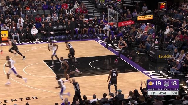 【2023年01月08日 湖人vs国王集锦】三分手感大开！贝弗利施罗德外线连珠炮摄建立比分优势