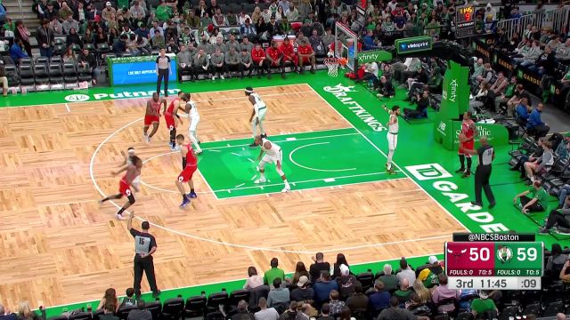 【2023年01月10日 公牛vs凯尔特人集锦】晃的防守团团转 拉文假突真传助飞武切维奇上篮打进