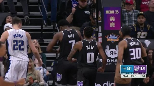 【2023年01月10日 魔术vs国王集锦】赫尔特眼疾手快抢断瓦格纳 击地妙传梅图反击打成2+1