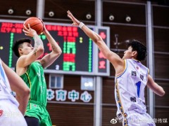 辽宁击败北京迎6连胜：郭艾伦准三双 曾凡博19分完胜张镇麟5分