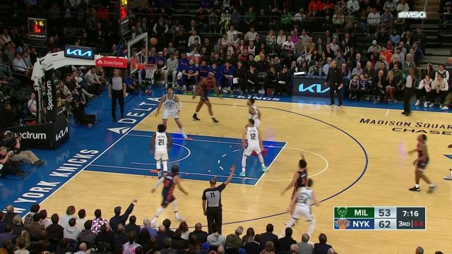 【2023年01月10日】雄鹿vs尼克斯第3节中文解说回放