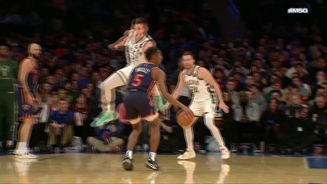 【2023年01月10日 雄鹿vs尼克斯集锦】晃得你找不着北 奎克利晃飞艾伦飚中三分