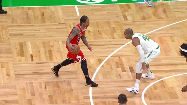 【2023年01月10日 公牛vs凯尔特人集锦】希望没有大碍！德罗赞对抗中疑似拉伤右腿痛苦倒地提前退赛