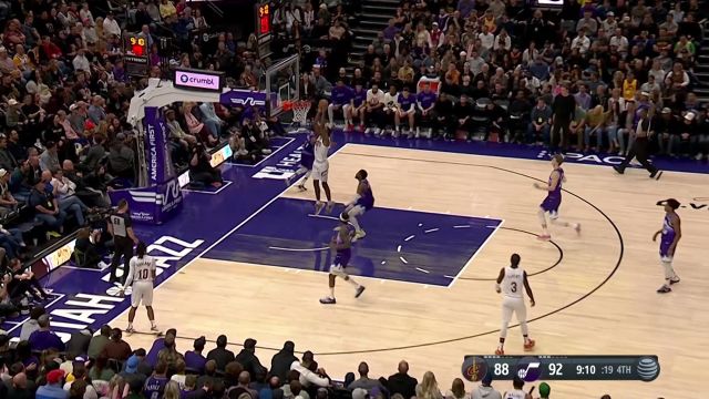 【2023年01月11日 骑士vs爵士集锦】米切尔送出后场彩虹长传 莫布利接球晃过防守篮下暴扣