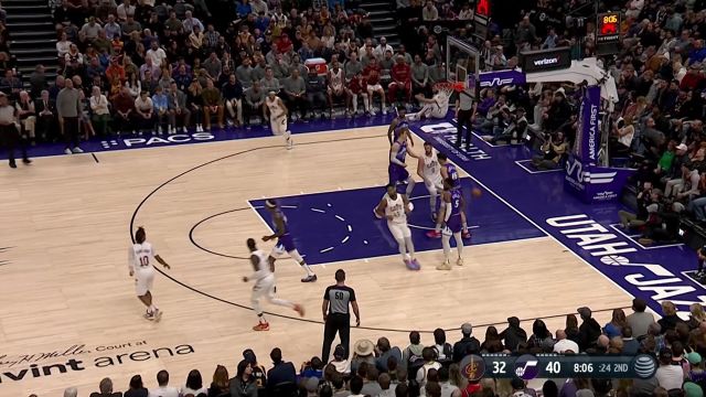 【2023年01月11日 骑士vs爵士集锦】连续晃动戏耍防守 米切尔变向突破抛投轻松得手