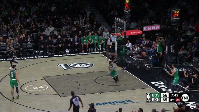 【2023年01月13日 凯尔特人vs篮网集锦】掌握传球精髓！西蒙斯急停大回环晃开防守妙传克拉克斯顿