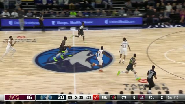 【2023年01月15日 骑士vs森林狼集锦】爱德华兹行进间手递手送出妙传 里德脚踩弹簧飞身劈扣