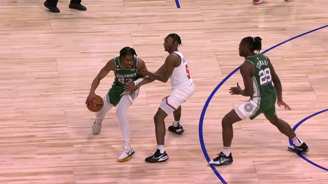 【2023年01月16日 尼克斯vs活塞集锦】遛的防守团团转！艾维人缝闪转腾挪跳投打进还有加罚