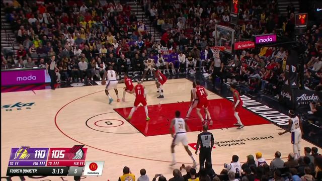 【2023年01月23日 湖人vs开拓者集锦】靠身体优势直接碾压 詹姆斯点名利拉德轻松打板命中