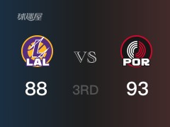 三节比分，开拓者93-88领先湖人，A-西蒙斯25分