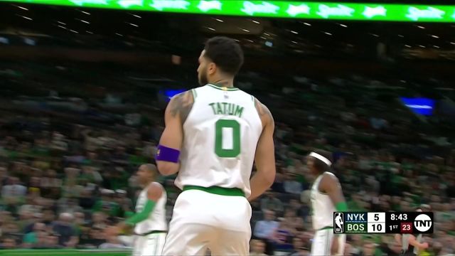 【2023年01月27日 尼克斯vs凯尔特人集锦】早早扛起了进攻重任 塔图姆弹无虚发连砍8分