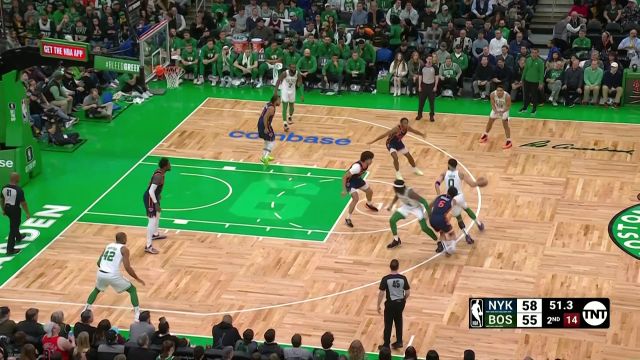 【2023年01月27日 尼克斯vs凯尔特人集锦】都在篮下造成了杀伤 塔图姆布朗接连冲击禁区连取4分