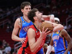 久违的2连胜！火箭击败雷霆 申京复出 伊森12前板历史第二人