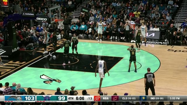 【2023年02月06日 魔术vs黄蜂集锦】碾压内线 瓦格纳强势顶开防守打进2+1