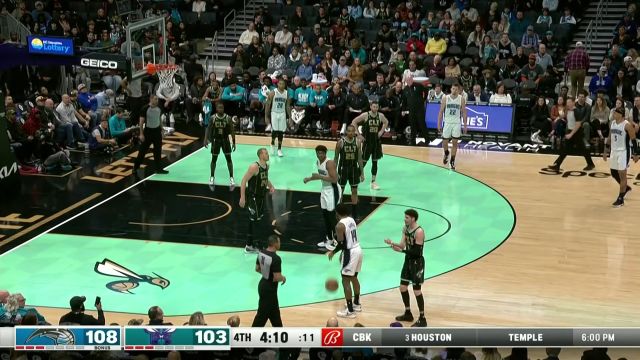 【2023年02月06日】魔术vs黄蜂第4节中文解说回放