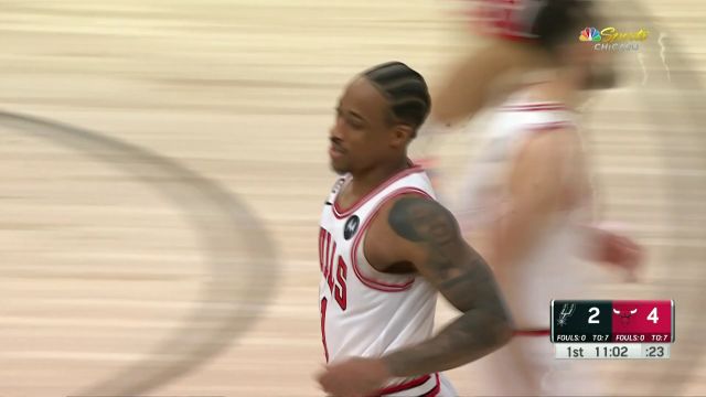 【2023年02月07日 马刺vs公牛集锦】德罗赞轻松杀入上篮取分 珀尔特尔挂着防守投篮2+1