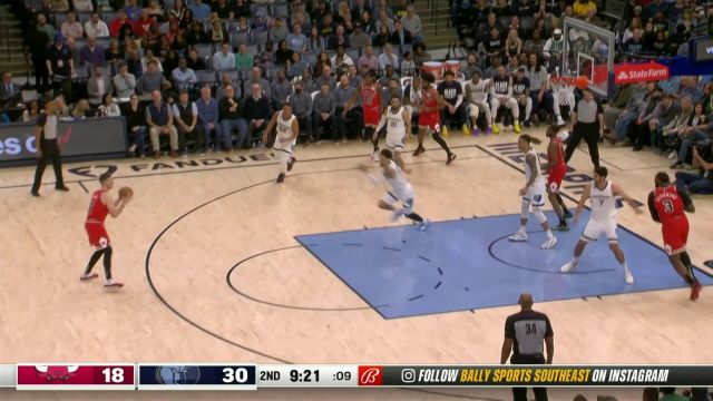 【2023年02月08日 公牛vs灰熊集锦】进攻端显得极为流畅！克拉克吃饼未果阿尔达玛跟进补扣