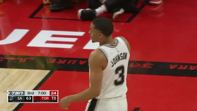 【2023年02月09日 马刺vs猛龙集锦】弹道无需修正 克尔登约翰逊三分正中靶心