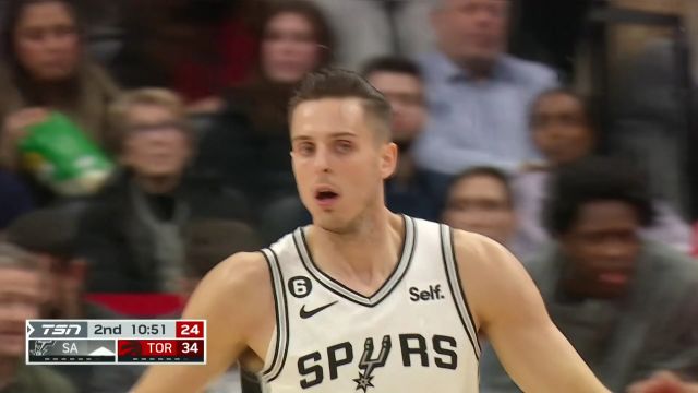 【2023年02月09日 马刺vs猛龙集锦】天降奇兵！ 扎克柯林斯里突外投连得7分