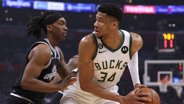 【2023年02月11日 雄鹿vs快船集锦】雄鹿119-106快船 雄鹿击沉快船豪取10连胜