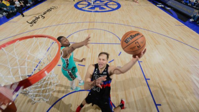 【2023年02月11日 马刺vs活塞集锦】博格达诺维奇vs马刺集锦 砍32分率队双加时险胜