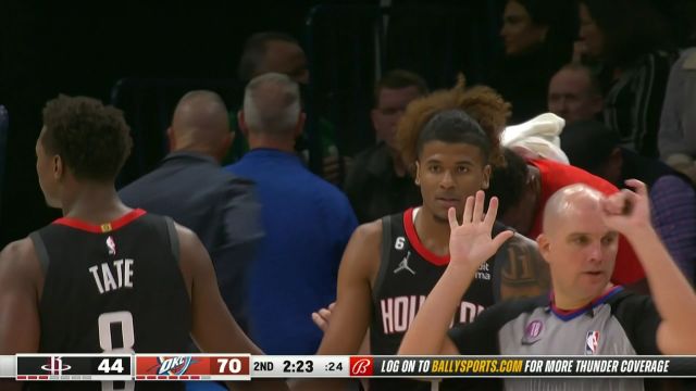 【2023年02月16日 火箭vs雷霆集锦】强硬突破冲击防线 杰伦格林顶开吉迪拉杆上篮完成2+1