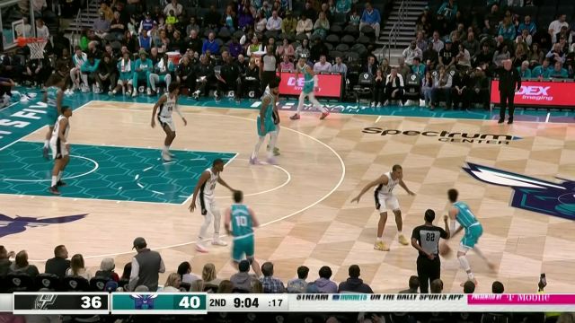 【2023年02月16日 马刺vs黄蜂集锦】三球抛投偏出 麦克格温斯接球发难飞身炸筐