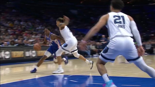 【2023年02月24日 灰熊vs76人集锦】小杰克逊空接暴扣势不可挡 马克西猛挂五档反击上篮